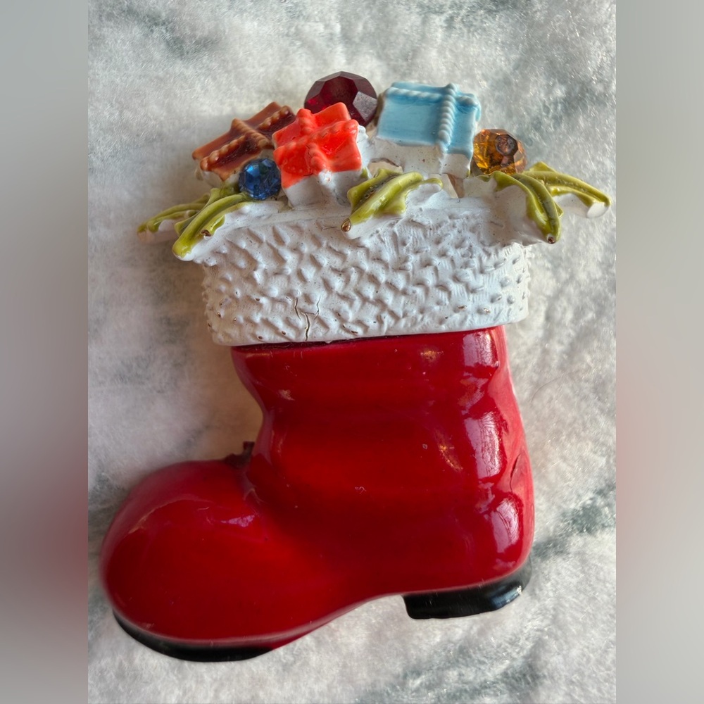 VTG ART Arthur Pepper Santa Boot Brooch Christmas Pin